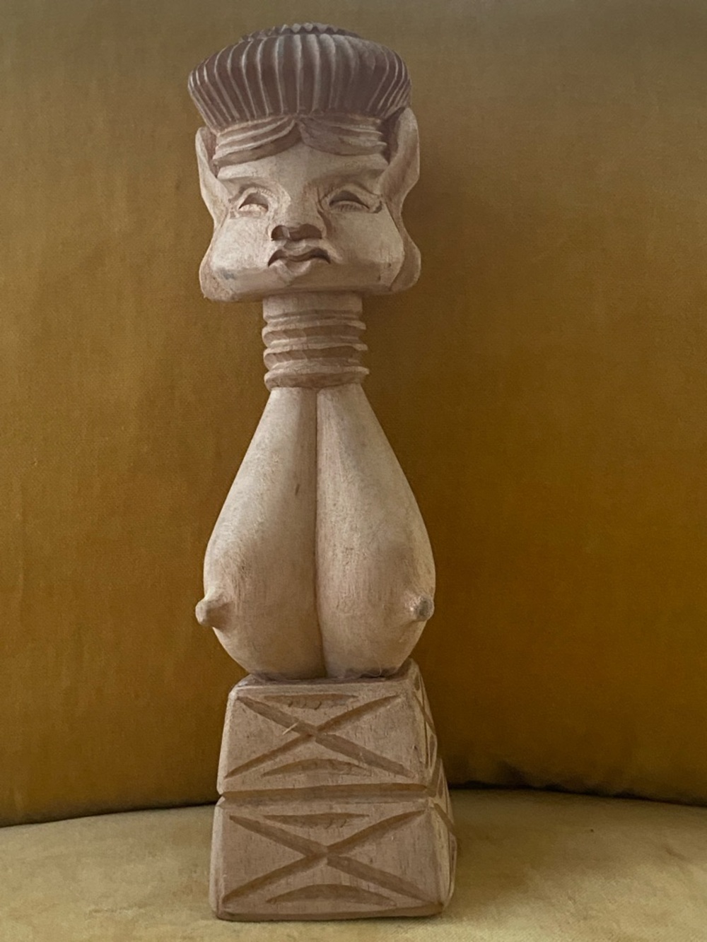 VINTAGE TOPLESS TRIBAL CARVING UNVARNISHED RARE WOOD ART